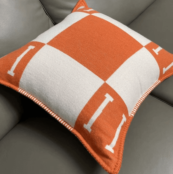 2026 perfume Cover Large 65X65 Office Light Luxury Nap Sofa Pillow Black And White Cushion Covers cologne Wholesale Free Shipping