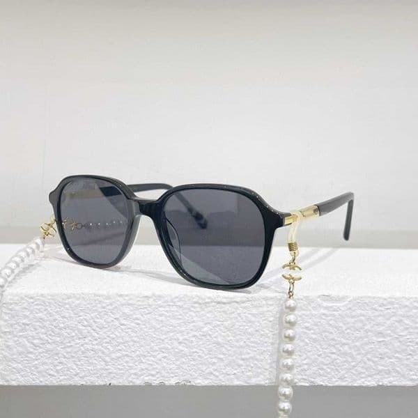 Sunglasses Luxury Designer Sunglasses Xiangjia's online red with the same personality Japanese and Korean ins pearl chain for women's versatile CH5988S