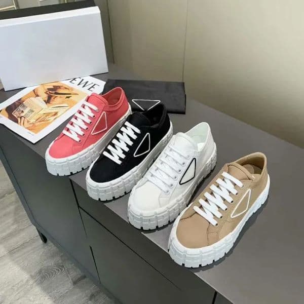 Designer Luxury Casual Sports Shoes Height-increasing Ladies All-match Canvas Shoes Outdoor Board Shoe Trend Breathable Fashion Walking Tennis Sneakers