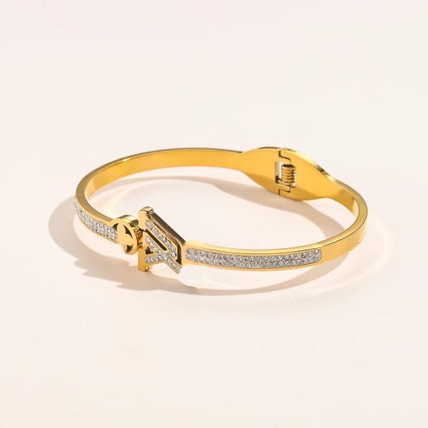 Premium Brand Women's bracelet Luxury Designer Letter Bracelet Crystal Set 18K gold plated stainless steel couple Gift jewelry ZG1335