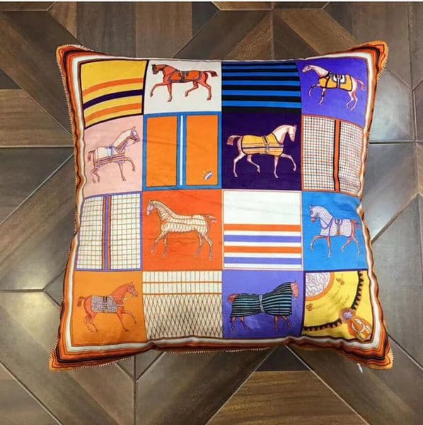 Luxury 45*45Cm Pillow Case Cover Super Soft Velvet Double-Sided Printing Carriage Sign Horse Designer Sofa Cushion Covers