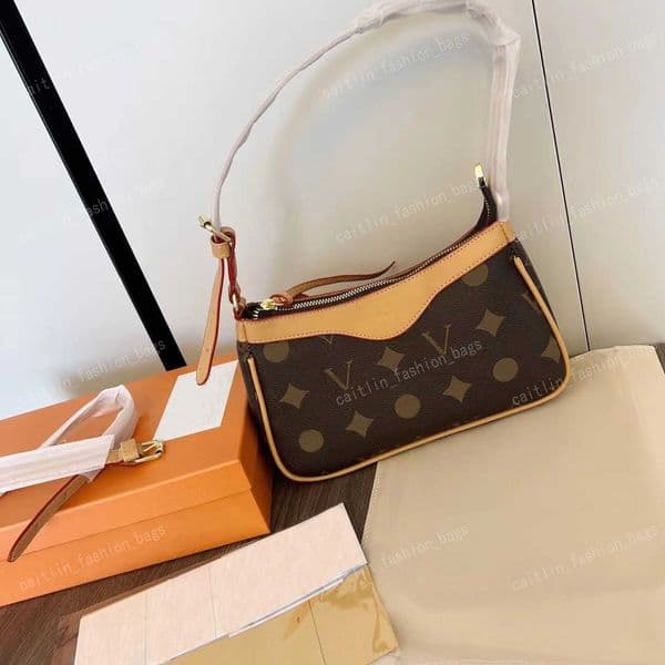 High-quality Designer Bag 2023 Women's Tote Classic Brown Flower Pattern Fashion Luxury Brand One Shoulder Bag Crossbody Bag Underarm Bag