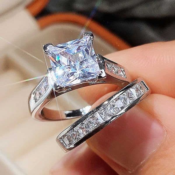 Solitaire Ring Luxury Exquisite Wedding Set Shiny Square Zirconia Sweet Romantic Party Bridal s Ladies Fashion Jewelry Accessories Y2302
