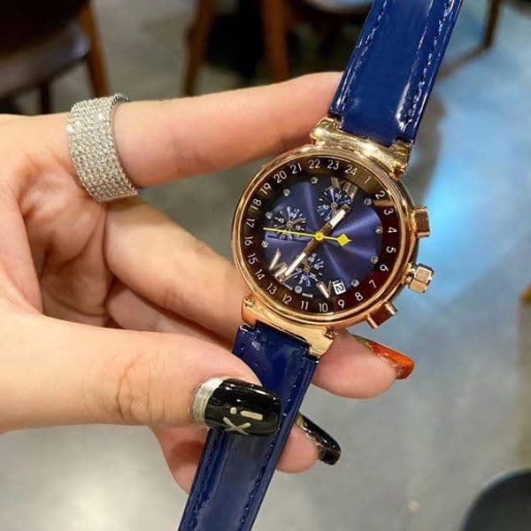 Women watches fashion luxury designer watch watches high quality 32mm diamond wristwatches Quartz-Battery montre de luxe gifts W1