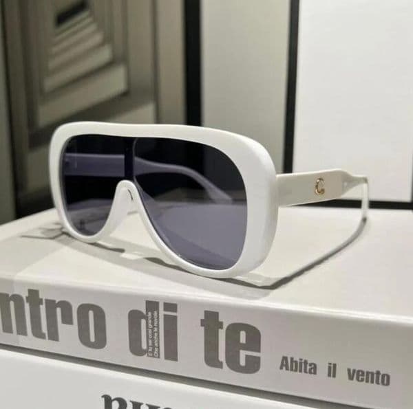 Summer Designer Sunglasses for Mens Women Sun Glasses Fashion Outdoor Timeless Classic Style Eyewear Retro Unisex Goggles 5 Colors With Box
