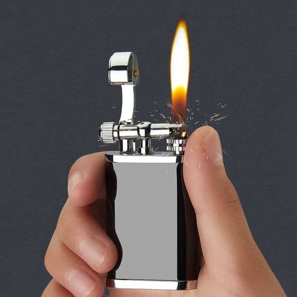 Lighters Mini Compact Metal Refillable No Gas Lighters Vintage Cigarettes Lighter Grinding Wheel Fire Starter Reusable Portable No Gas Torch NO6C
