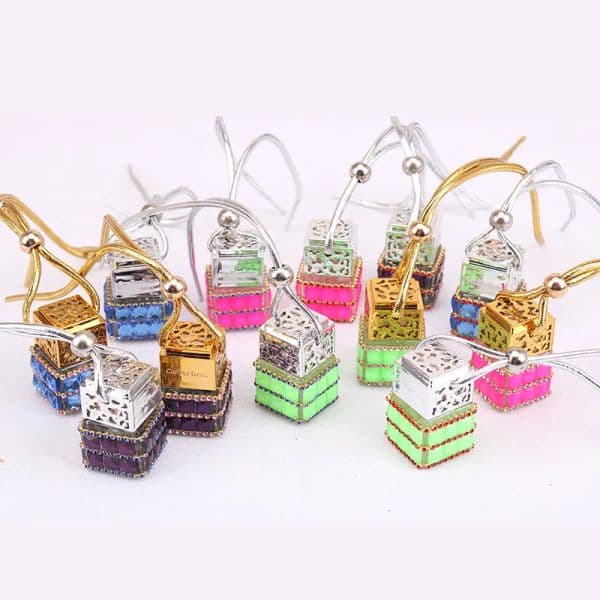 wholesale Cube Perfume Bottle Diamond Perfume Glass Bottles Car Hanging Perfume Rearview Ornament Hang Rope Pendant Empty Packing Bottles