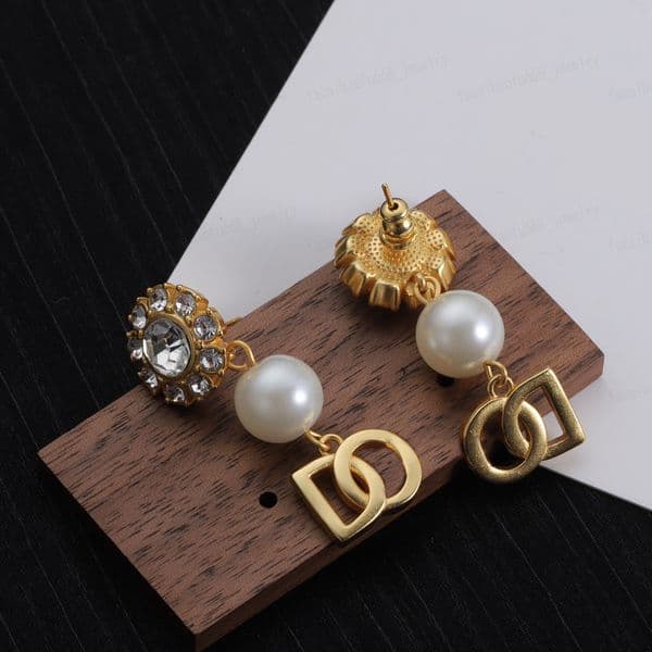 Gold Earrings Brass material Crystal Flower Alphabet Pearl Pendant earrings gold/Silver 2 colors Fashion designer jewelry wedding party banquet high quality