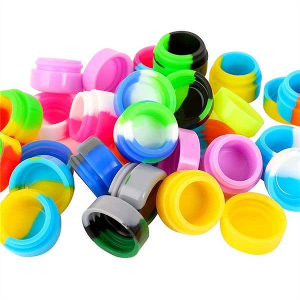 Mini 2ML Nonstick Wax Containers 22*18mm Food Grade Jars Silicone Box Smoking Accessories 2 ml Silicon Storage for Slick Butane Oils Dab Glass Bong Pipe Holder
