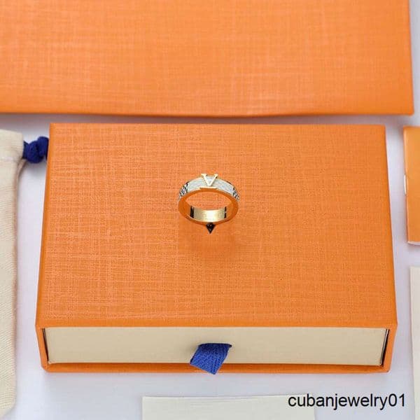 Designers Ring S Letter Women Rings Fashion Trend Classic Jewelry Presbya Middle Ages Couple 2 Styles Anniversary Gift Good 2CbbJ260330