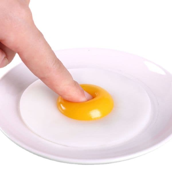 New Games Sticky TPR Rubber Eggs Squeeze Kitchen Food Toy Pretend Play Cooking Fried Egg Omelette Gags Joke Kids Relieve Stress Toys 1227