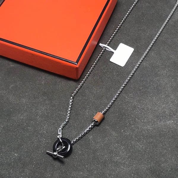 Designer Pendant Necklace Bracelet Street Fashion Necklaces Cool Specific Style Design Simple 2 Color for Man Woman