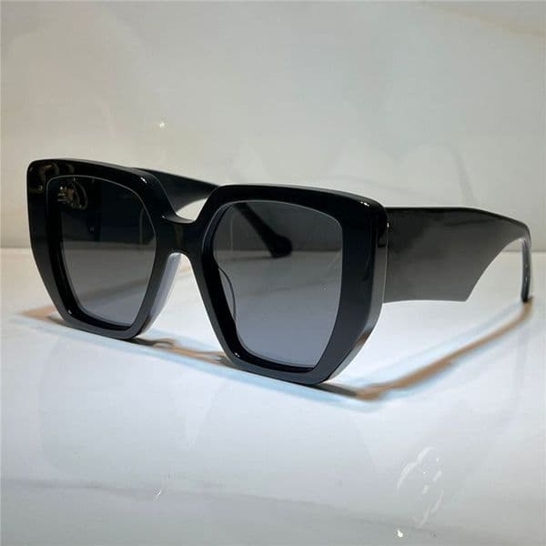 Designer Sunglass for woman mens Beach Eyeglasses Outdoor Shades Pentagon Glasses Frame Fashion Classic Anti-Ultraviolet Shadeglasses Mirrors Luxury Lunettes
