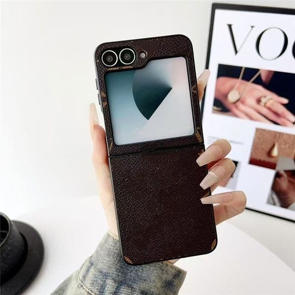 Fashion Phone Cases For Samsung Galaxy Z Flip 7 Z Flip6 Z Flip5 Z Flip4 3 Z flod 7 6 5 4 3 retro flowers luxury pu Leather Shockproof Protective Case For Women Men