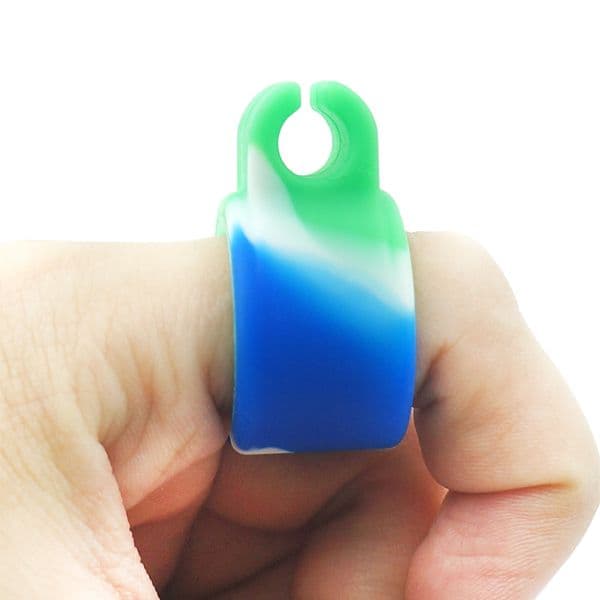 Colorful Silicone Cigarette Holder Ring - Portable, Non-Slip Finger Grip Clip for Smokers | Ideal for Gaming & Daily Use | Lightweight, Tobacco Regular Smoking Accessories