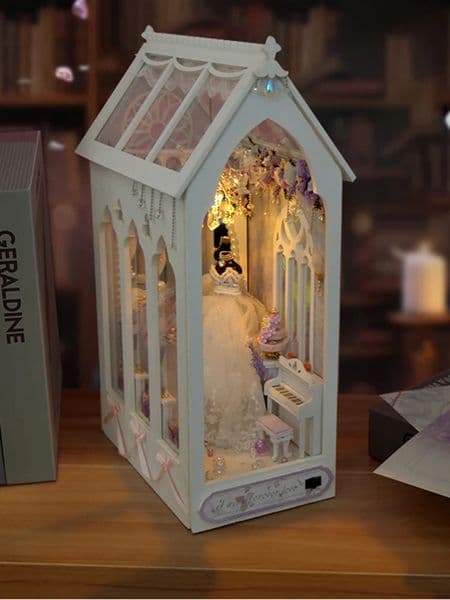 DIY Book Nook Doll House Wooden Case Miniature Furniture Dollhouse Bookshelf Shelf Insert Toys for Children Girls Birthday Gifts 250902BJ