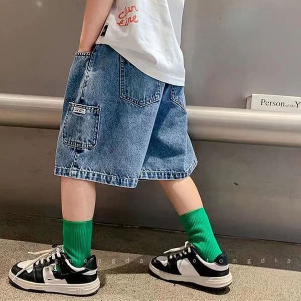 Boys Short Jeans 2025 Childrens Summer Loose Shorts Kids Wideleg Denim Pants Teenager Boy Fashion Clothing 212 Years250902BJ
