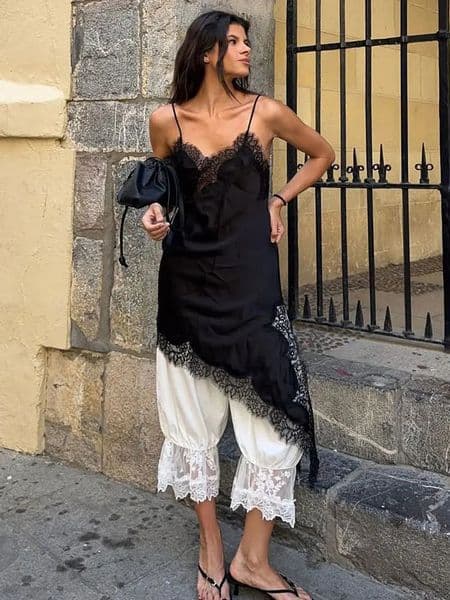 Tossy Sexy Lace Halter Dresses Female Backless Patchwork VNeck Summer Slim Party Dress Women Spaghetti Bodycon 250905BJ