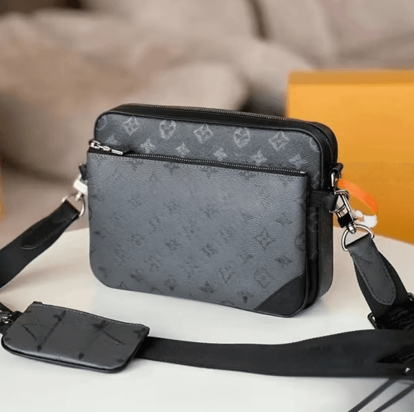 2025 Mens Totes Purses Fashion Handbags Men Leather TRIO Messenger Bags Luxury Shoulder Make up Bag