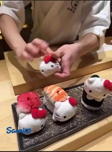 Sanrio Cute Sushi Pendant Tuna Salmon Sweet Shrimp Seafood 7Cm Hello Kitty Plush Doll Pendant Keychain Gift L250908
