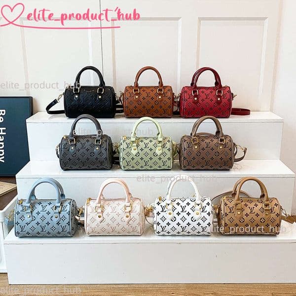 2025 AAA Designer Handbag Luxury Women's Shoulder Bag Trendy And Fashion Louily Vittions Bags Louily Vuittons Bags Postman Bag Large Capacity Envelope Bag B50