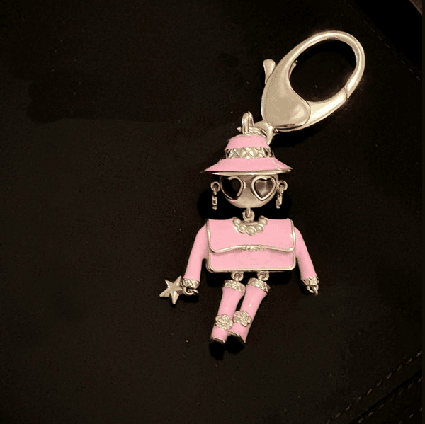 New Bag Charm Luxury Doll Robot keychain for Women Cute bag charms Keychains Classic Pendant chain Fashion Key Rings quality Refreshing Style key chain gift