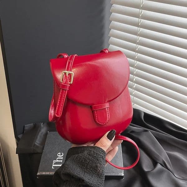 PU Leather Retro Shell Bag Korean Style Solid Color Flap Crossbody Bags Shoulder Bag Fashion Versatile Saddle Bag Travel250911BJ