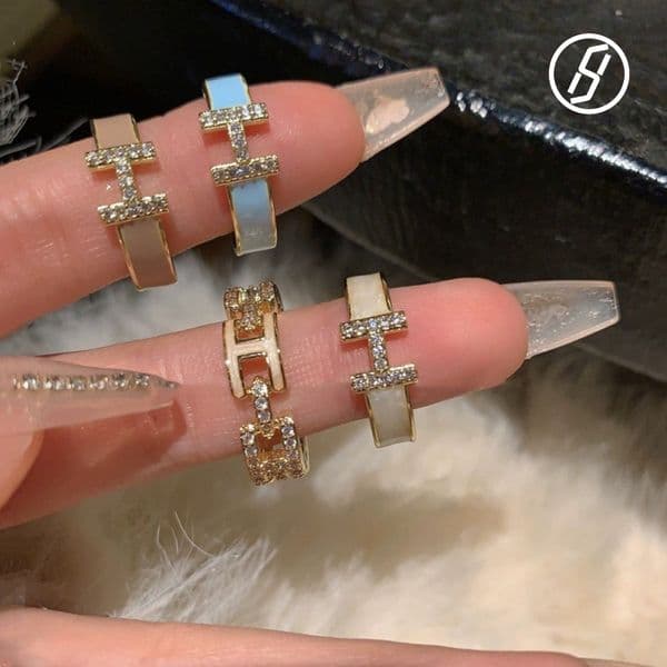 Fine Craft Letter H Light Luxury Enamel First Strong Female Drop Glaze 18CT Gold Advanced Adjustable Size Original Jewelry Designer Ring