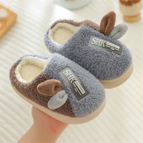 Boys cotton slippers autumn and winter girls parentchild shoes indoor plush anti slip cute childrens woolen slippers 250912BJ