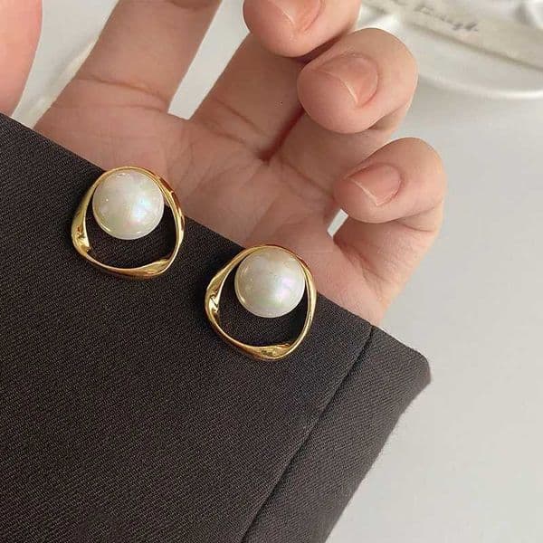 Imitation Pearl Earring for Women Gold Color Round Stud Earrings Christmas gift Irregular Design Unusual Earrings bijoux femmeXJ250915
