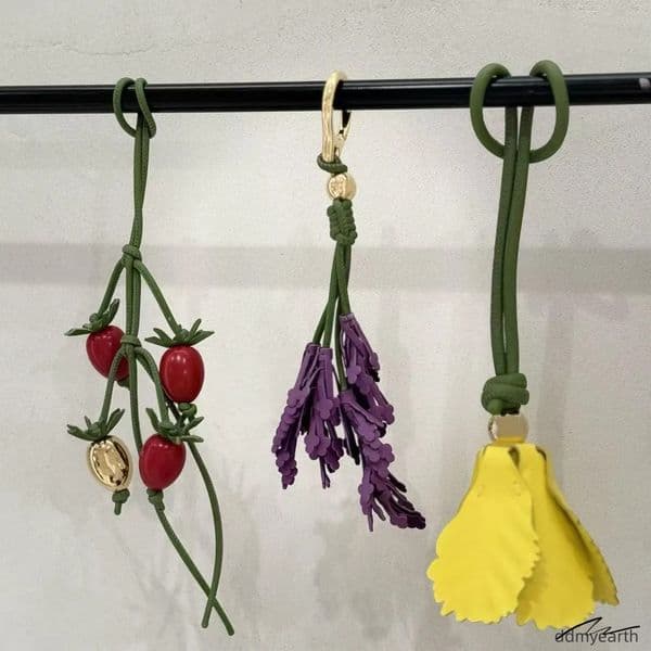 Bag Charms Lavender Tomato Vine Charm In Classic Calfskin S Fashion Style Designer Woman Pendant Suitable Cute Handbag Accessories ddmyEarth