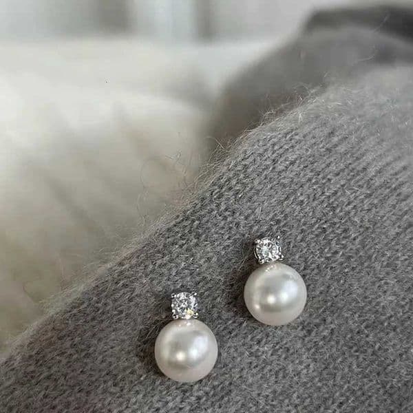 2024 New Arrival Korean Temperament Gray Zircon Pearl Stud Earrings For Women Fashion Water Drop Crystal Jewelry GiftsXJ250915