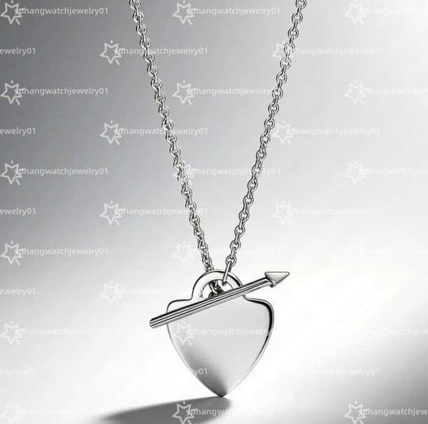 Famous designer necklace sier jewelry heart necklace Wedding high end pendant charm gold chain for woman gifts