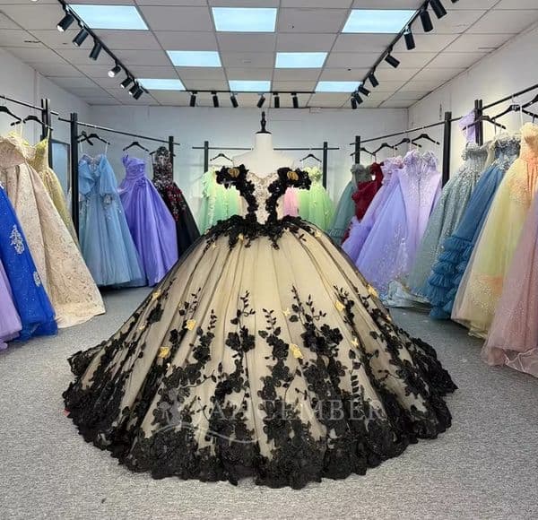 Princess Black vestido quinceanera Off Shoulder 3D Floral Applique Mexican Queen Lace Up Custom vestidos de