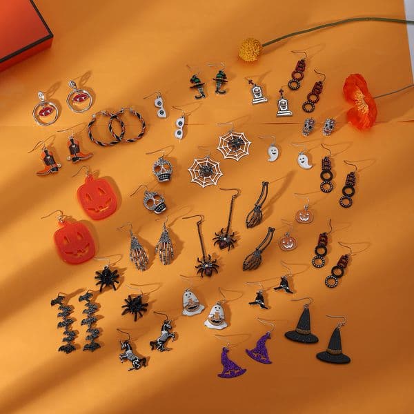 New Halloween earrings with a unique and niche design, featuring quirky earrings and cross-border Halloween decorations