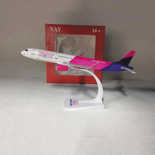 20cm Wizz Air For Airbus A321 1200 Diecast Aircraft Prebuilded Model Plane Kits To Build Toy Airplane For Children Collections 250917BJ