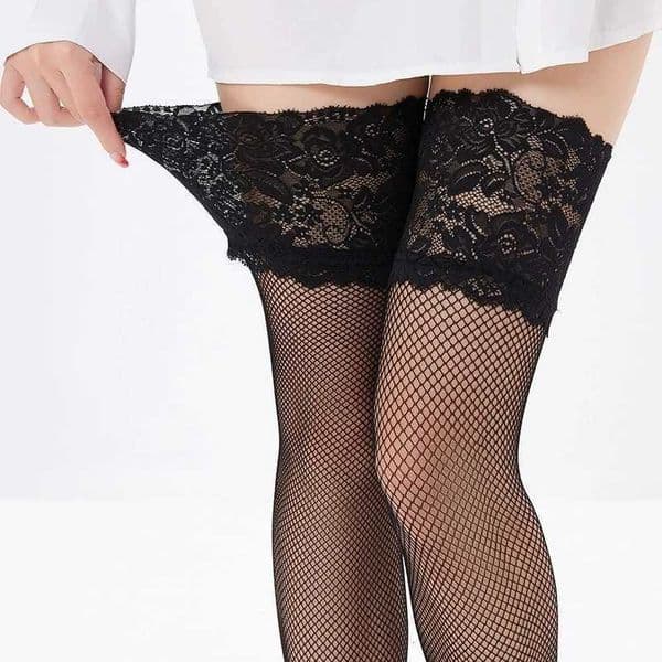 Floral Wide Lace Top Thigh High Stockings Women Sexy Hollow Out Transparent Lingerie High Elasticity Fishnet Party SocksXJ250920