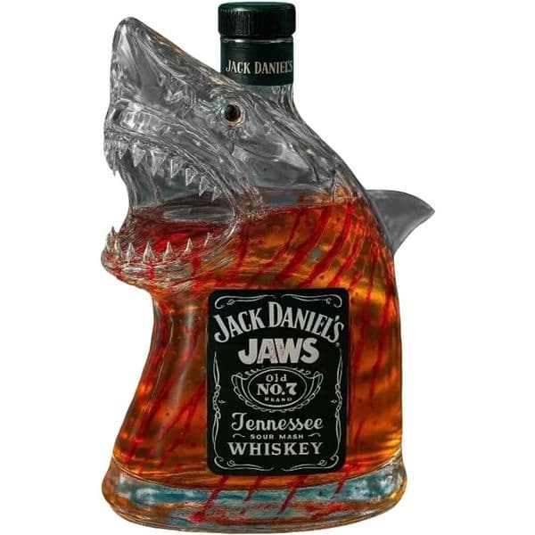 Shark Statue Wine Bottle Decanter Decoration For BarOfficeHome Whiskey Bottle 3D Engraved Whiskey Glasses Theme Statue 320ml Z250919