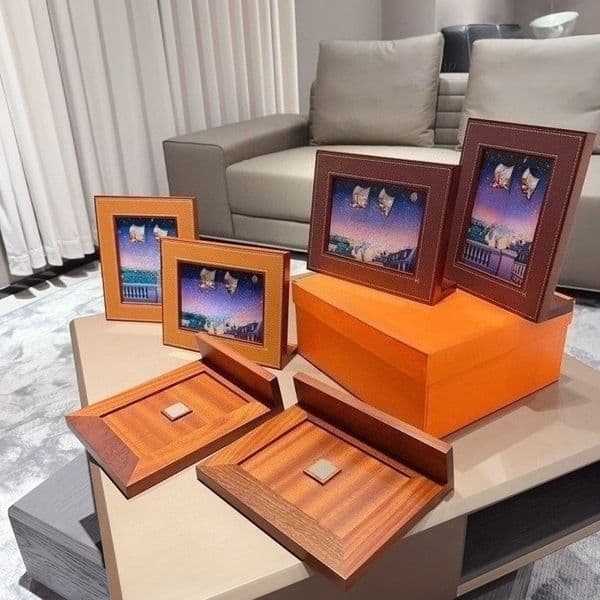 Leather Photo Frames Model Room Living Room Bedroom Desk Minimalist Luxury Magnetic Suction 7-inch Photo Frame Empty Frame Display Stand