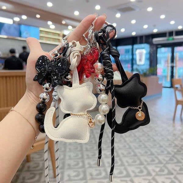 Bag Charms Purse Charms kit Keychains for WomenCute Leather Cat Pearl bowknot Keychain Bag Charm for Handbag Accessories Tready Z250920