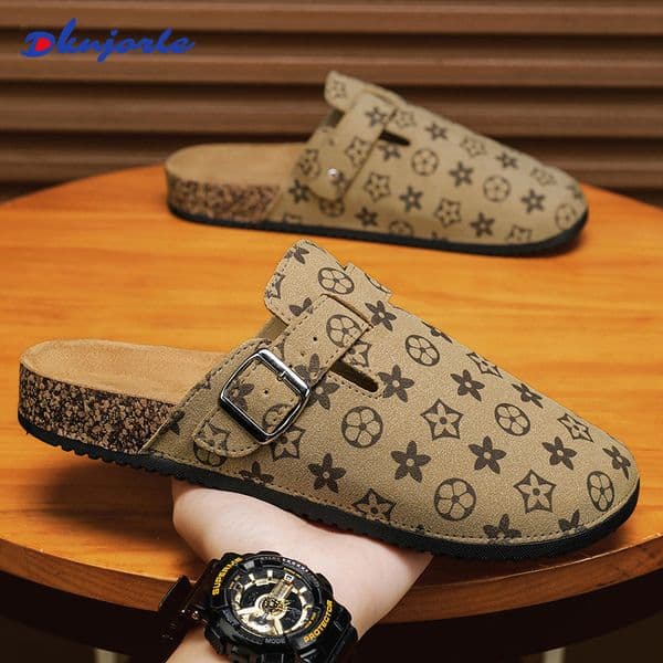 Hot new free shipping designer slippers for womens flat slippers grey khaki brown green New fashionable and versatile anti slip wear resistant slippers