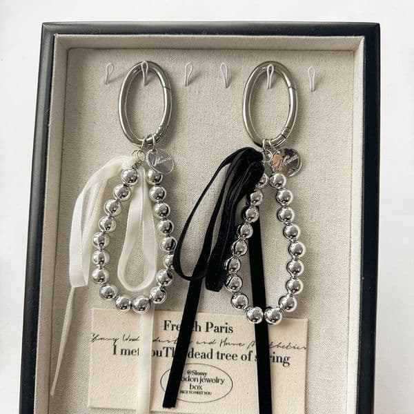 Elegant Pearls Ribbon Bowknot Bag Hanging Decoration Mobile Phone Keychain y Retro Beads Key Rings Jewelry Girl Accessories 250911BJ