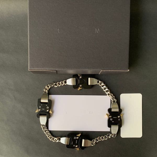 Designer Bracelet Men Women Cool Chains High-Street Functional Style Silver Necklace Unisex Bracelets Trendy Fashion Casual Water Wave Chain