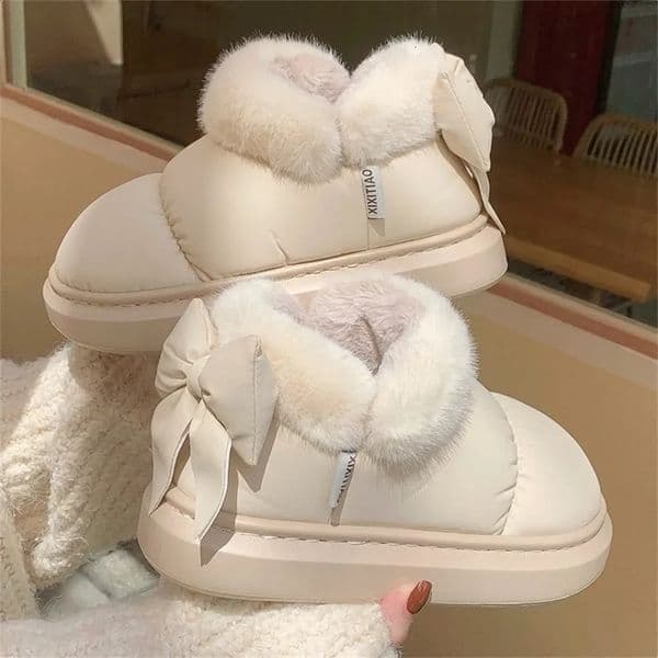 Cute warm ankle boots for winter women with warm and plush bows and cotton shoes. 2024 waterproof down short sleeved snow boots 240926bj