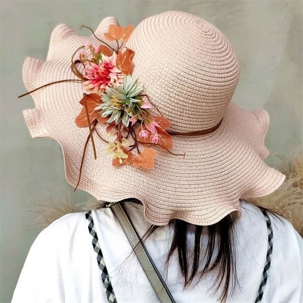 Summer Women Straw Hat with Flowers Wide Brim Wavy Brim Straw Hat Panama Hats Female Lady Outdoor Foldable Beh Sun Cap 250420bj Z260427