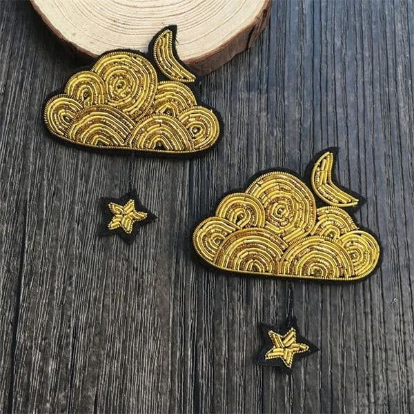 Pins Brooches High quality brooch fashion checking embroidery Clouds of stars the pattern Indian silk copper wire 231208