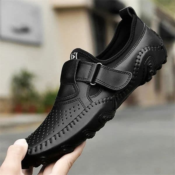Genuine Leather Men Shoes Casual Italian Hollow Out Men Loafers Summer Breathable Driving Shoes Slip on Moccasins Zapatos Hombre 240909