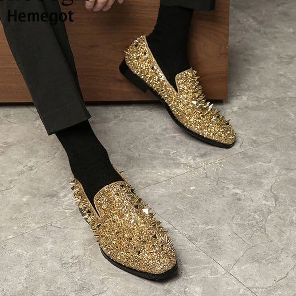 Dress Shoes Men Rivets Loafers Bling Gold Glitter Round Toe Slip-On Flat Leisure Shoes Flat Shoes for Man Party Shoes Male Gold Shoes 231102