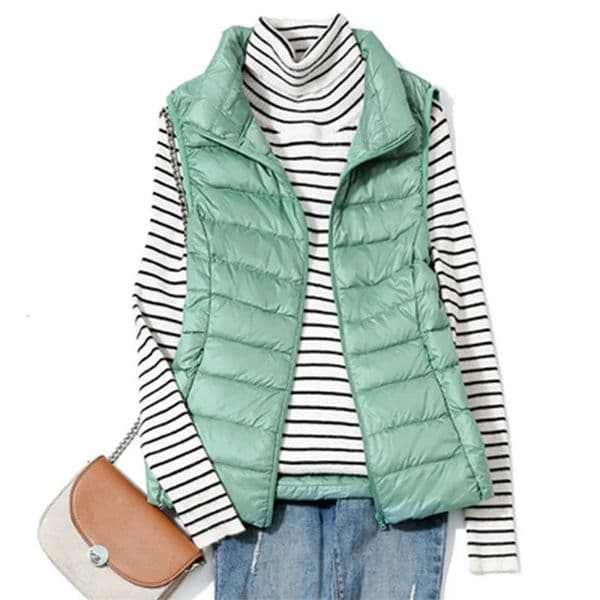 Women's Down Parkas Ultra Light Down Vest Women Short Vest Windproof Lightweight Warm Waistcoat Female Sleeveless White Duck Down Coat 231005