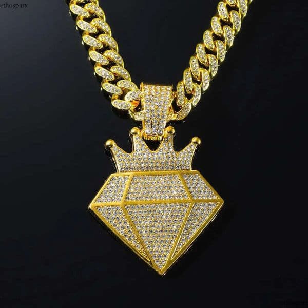 Hip Hop Iced Out Dia Crown Pendant Necklace Men Women with 13mm Bling Cuban Gold Chain Fashion cosplay Jewelry Gift aaa aaa aaa